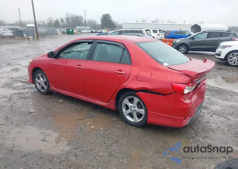 2013 Toyota Corolla S z USA, uszkodzony, nr VIN 2T1BU4EE8DC073251